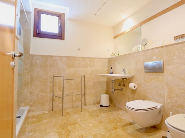 Penthouse i Altos de los Monteros