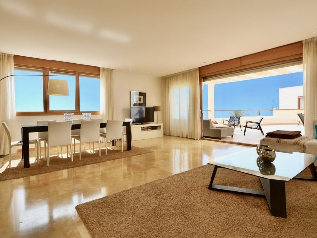Penthouse in Altos de los Monteros