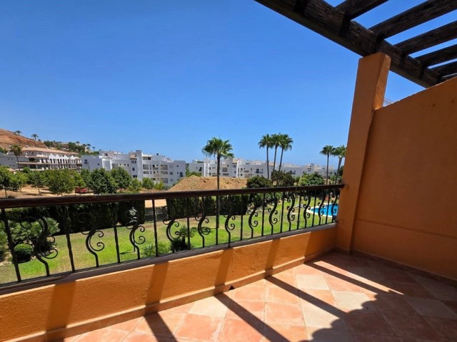 Adosado con 4 Dormitorios  en La Cala de Mijas