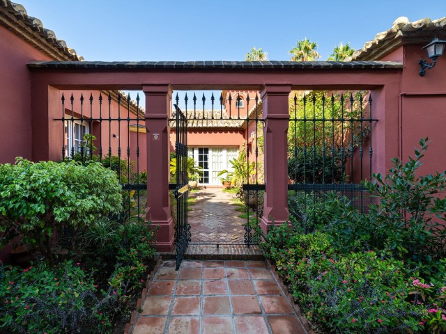 8 Schlafzimmer Villa in Benalmadena