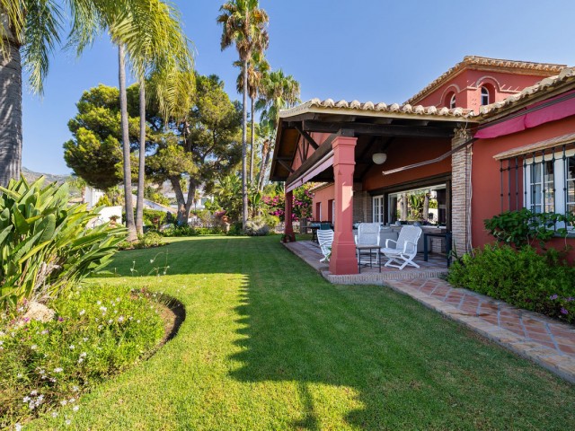 8 Schlafzimmer Villa in Benalmadena