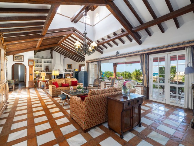 8 Schlafzimmer Villa in Benalmadena