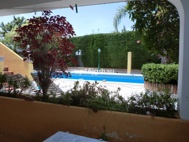 5 Soveroms Villa i Estepona