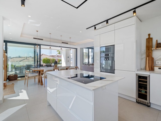 4 Slaapkamer Villa in Riviera del Sol