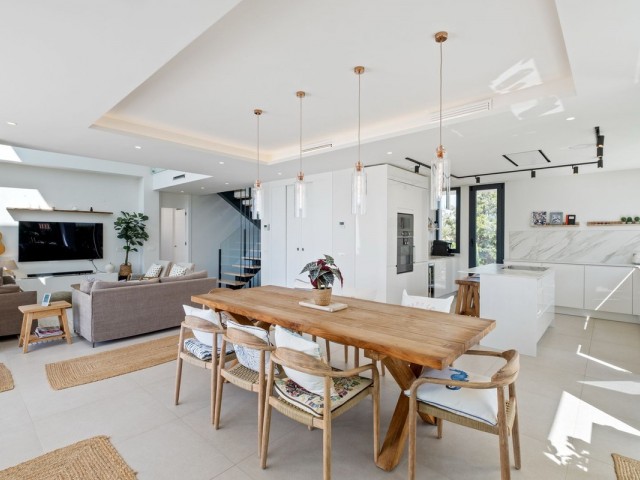 4 Slaapkamer Villa in Riviera del Sol