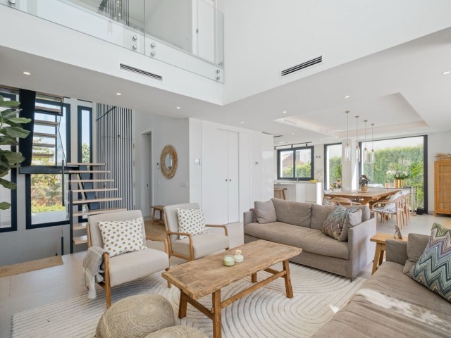 Villa avec 4 Chambres  à Riviera del Sol