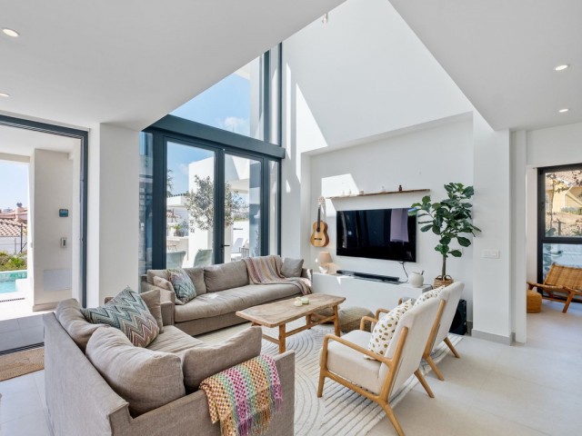 Villa avec 4 Chambres  à Riviera del Sol