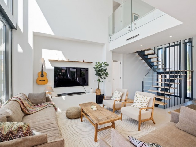 Villa avec 4 Chambres  à Riviera del Sol