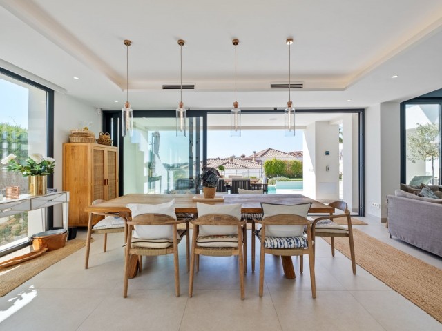 Villa avec 4 Chambres  à Riviera del Sol