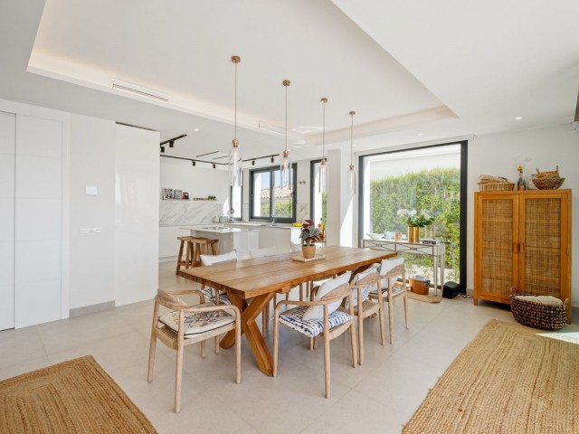 Villa avec 4 Chambres  à Riviera del Sol