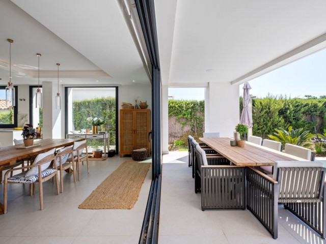Villa avec 4 Chambres  à Riviera del Sol