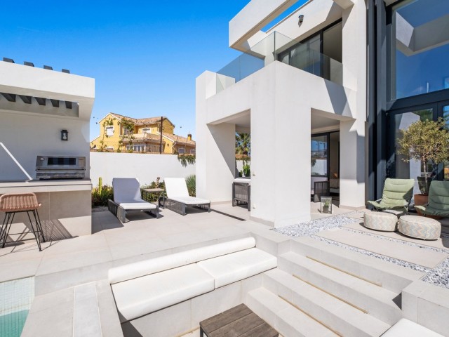 Villa avec 4 Chambres  à Riviera del Sol