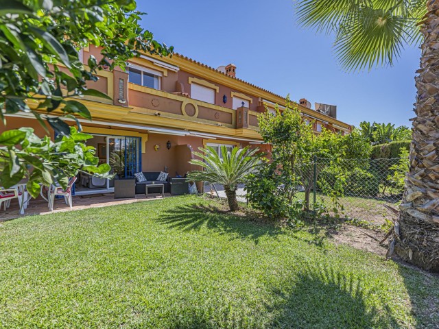 3 Bedrooms Townhouse in Atalaya