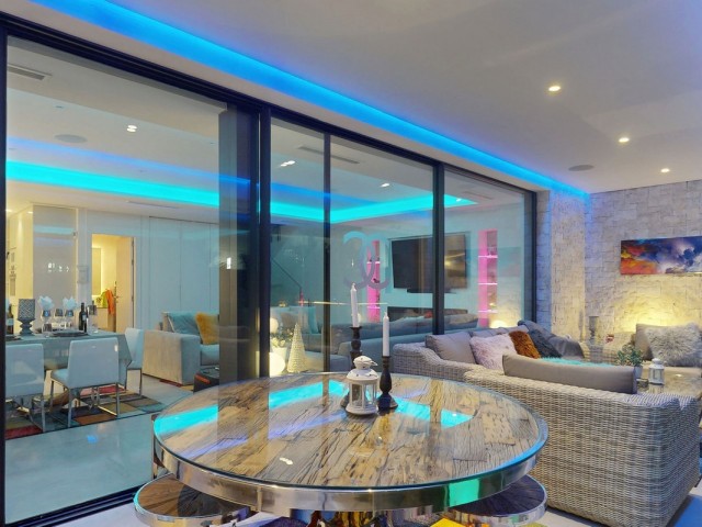 5 Schlafzimmer Villa in La Cala