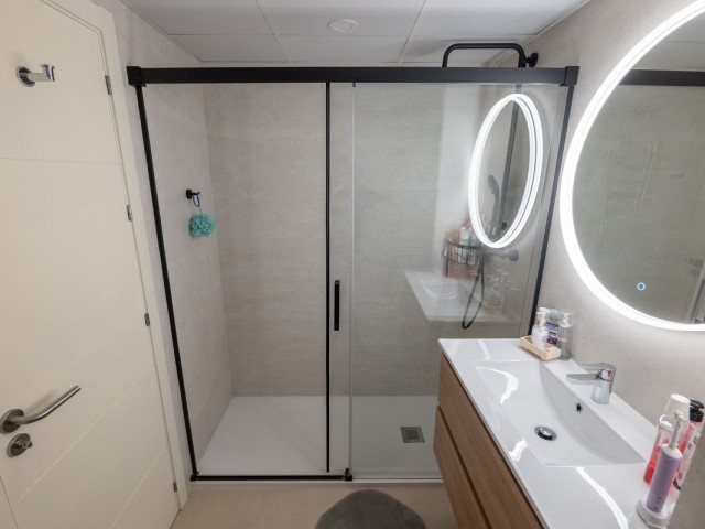 2 Soveroms Leilighet i Estepona