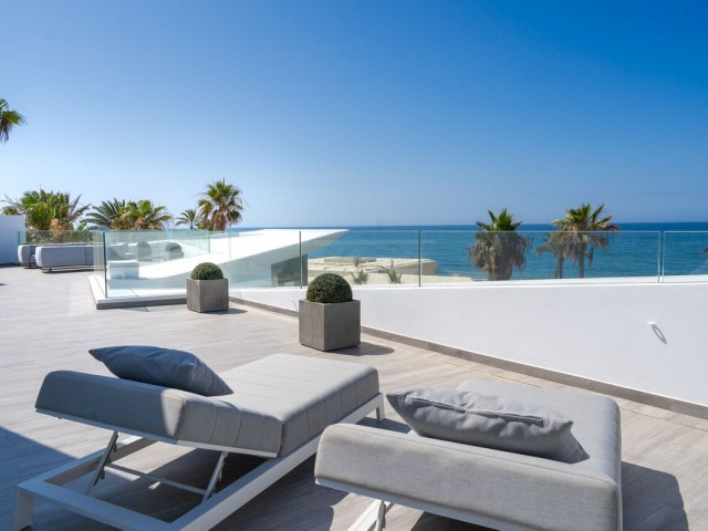 6 Bedrooms Villa in Los Monteros