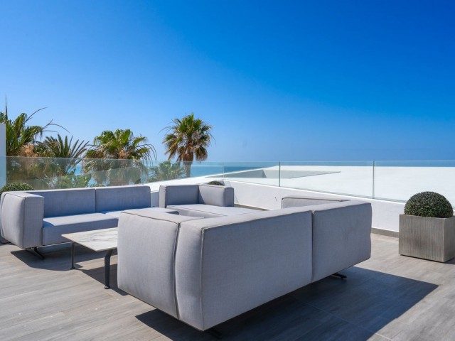 6 Bedrooms Villa in Los Monteros