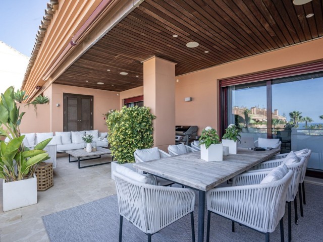 3 Bedrooms Apartment in Puerto Banús