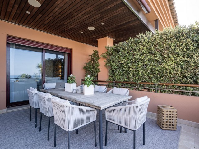3 Bedrooms Apartment in Puerto Banús