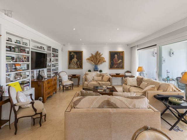 4 Bedrooms Villa in Sotogrande Costa