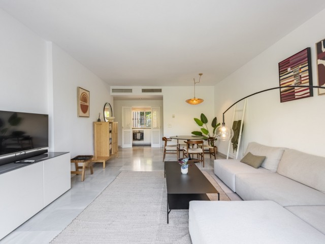 Apartment, La Quinta, R5169115