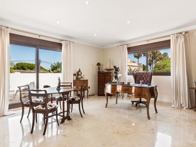 5 Soveroms Villa i Atalaya