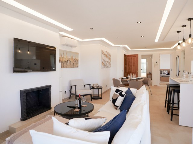 Apartamento con 2 Dormitorios  en Nueva Andalucía