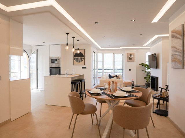 Apartamento con 2 Dormitorios  en Nueva Andalucía