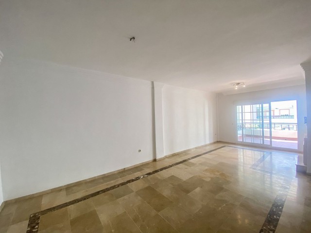 2 Bedrooms Apartment in Nueva Andalucía
