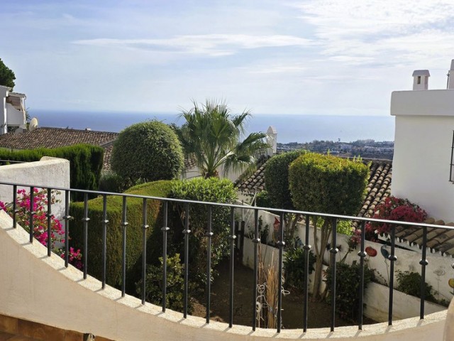 2 Bedrooms Townhouse in Marbella