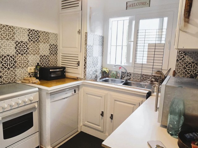 2 Bedrooms Townhouse in Marbella