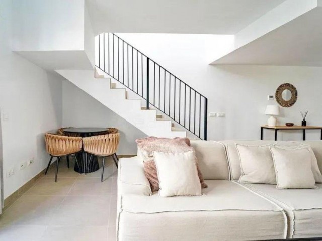 Maison mitoyenne avec 3 Chambres  à Cancelada