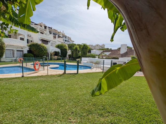 4 Bedrooms Apartment in Puerto Banús