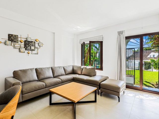 4 Bedrooms Apartment in Puerto Banús