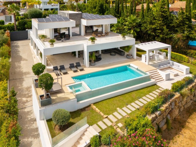 5 Soveroms Villa i Nueva Andalucía