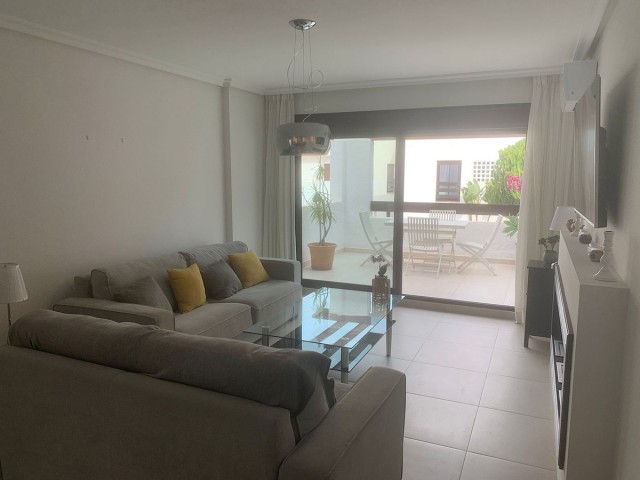 Apartamento con 3 Dormitorios  en Nueva Andalucía