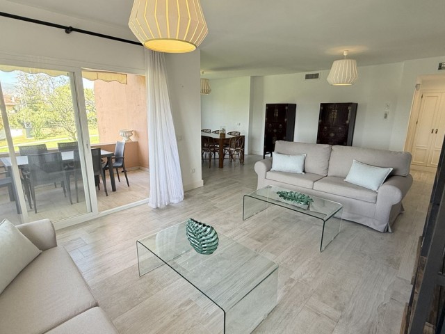 2 Bedrooms Apartment in Guadalmina Alta