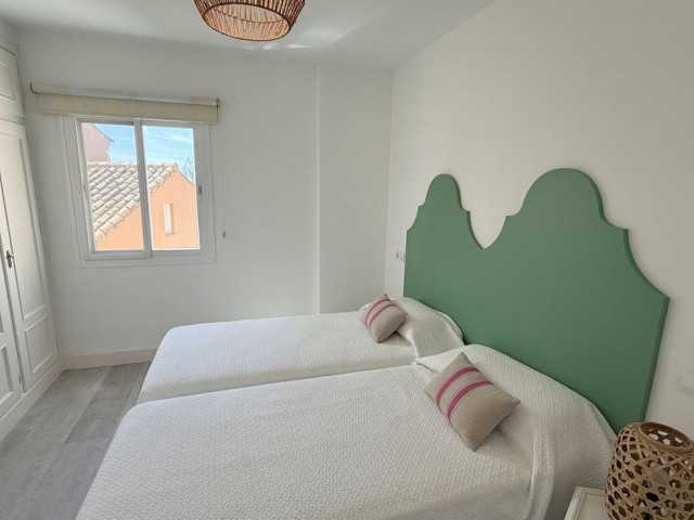 2 Bedrooms Apartment in Guadalmina Alta