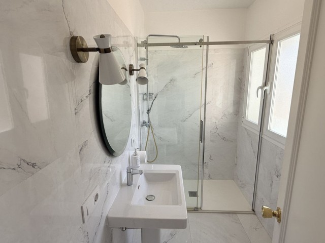 2 Bedrooms Apartment in Guadalmina Alta