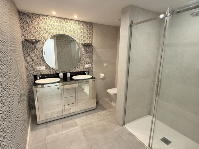 2 Bedrooms Apartment in Guadalmina Alta
