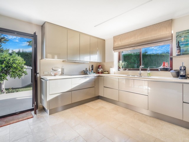 3 Bedrooms Villa in Guadalmina Alta