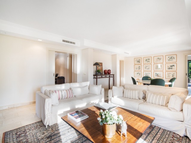 3 Bedrooms Villa in Guadalmina Alta