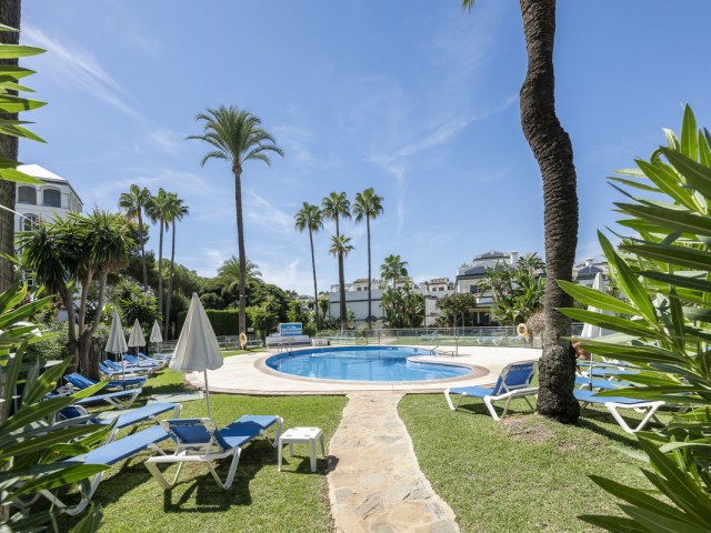 3 Bedrooms Apartment in Estepona