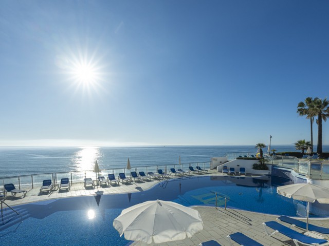 3 Bedrooms Apartment in Estepona