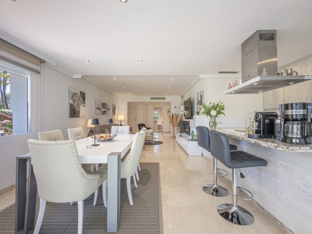 3 Bedrooms Apartment in Estepona
