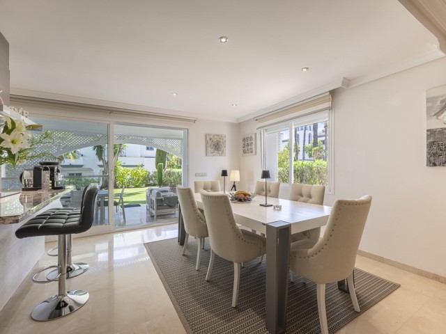 3 Bedrooms Apartment in Estepona
