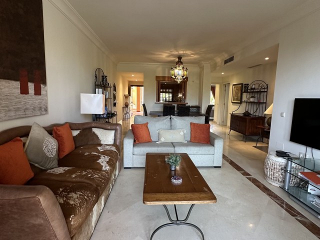 2 Bedrooms Apartment in San Pedro de Alcántara