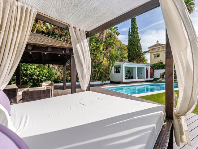 5 Makuuhuoneen Huvila Marbella