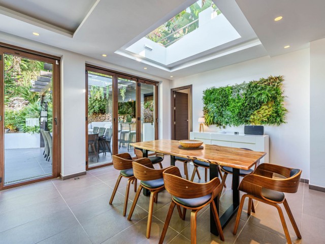 Villa avec 5 Chambres  à El Rosario