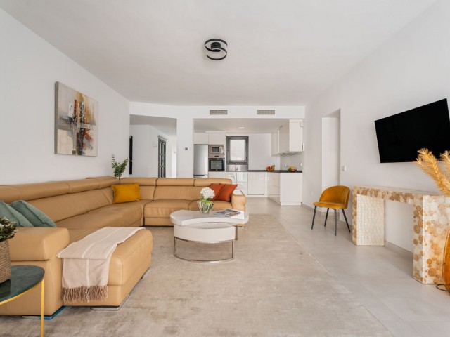 3 Bedrooms Apartment in Puerto Banús